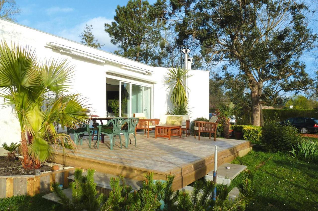 Holiday Home With Indoor Pool, Le Porge Zewnętrze zdjęcie